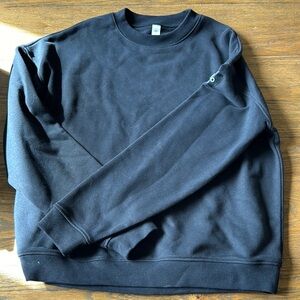Alo brand new black crewneck
